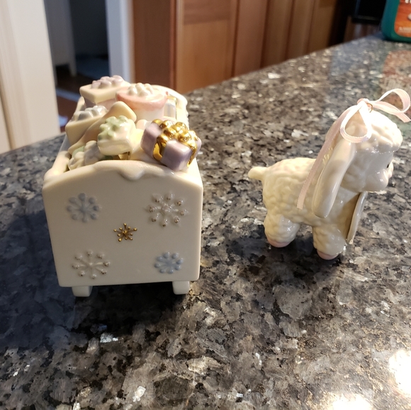Lennox baby lamb oniment &LENOX Holiday Fraditions - Picture 6 of 16